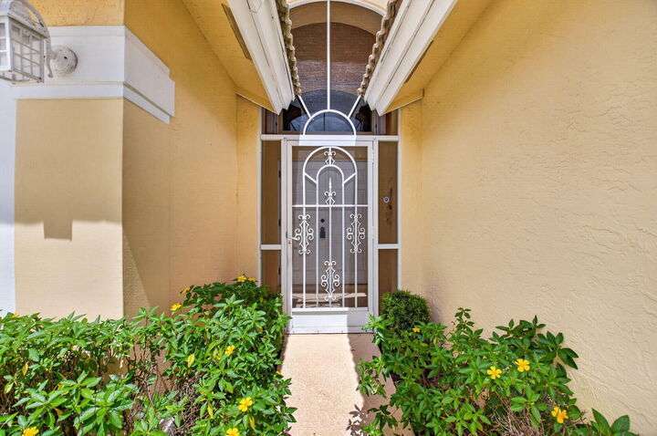 Property Photo:  143 Citrus Park Circle  FL 33436 