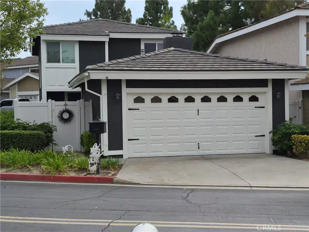 Property Photo:  921 S Ridgecrest Circle  CA 92807 