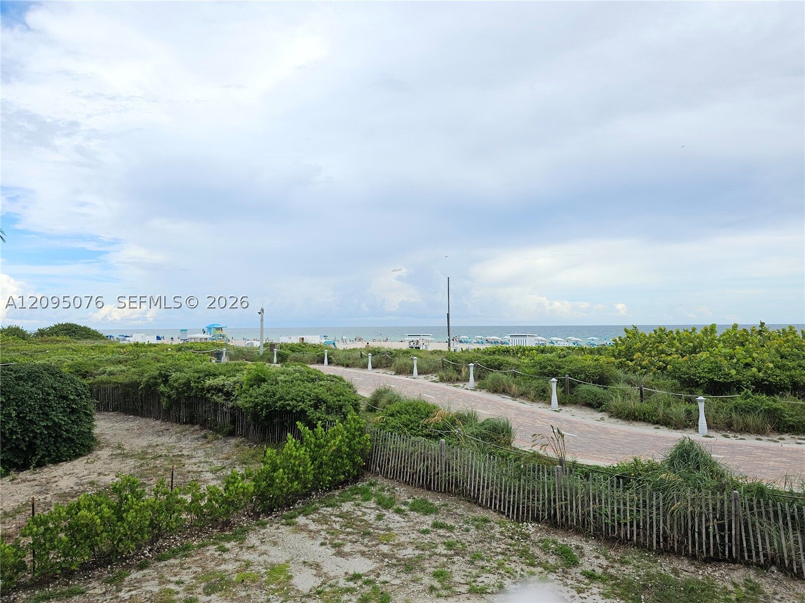 Property Photo:  401 Ocean Dr 522  FL 33139 