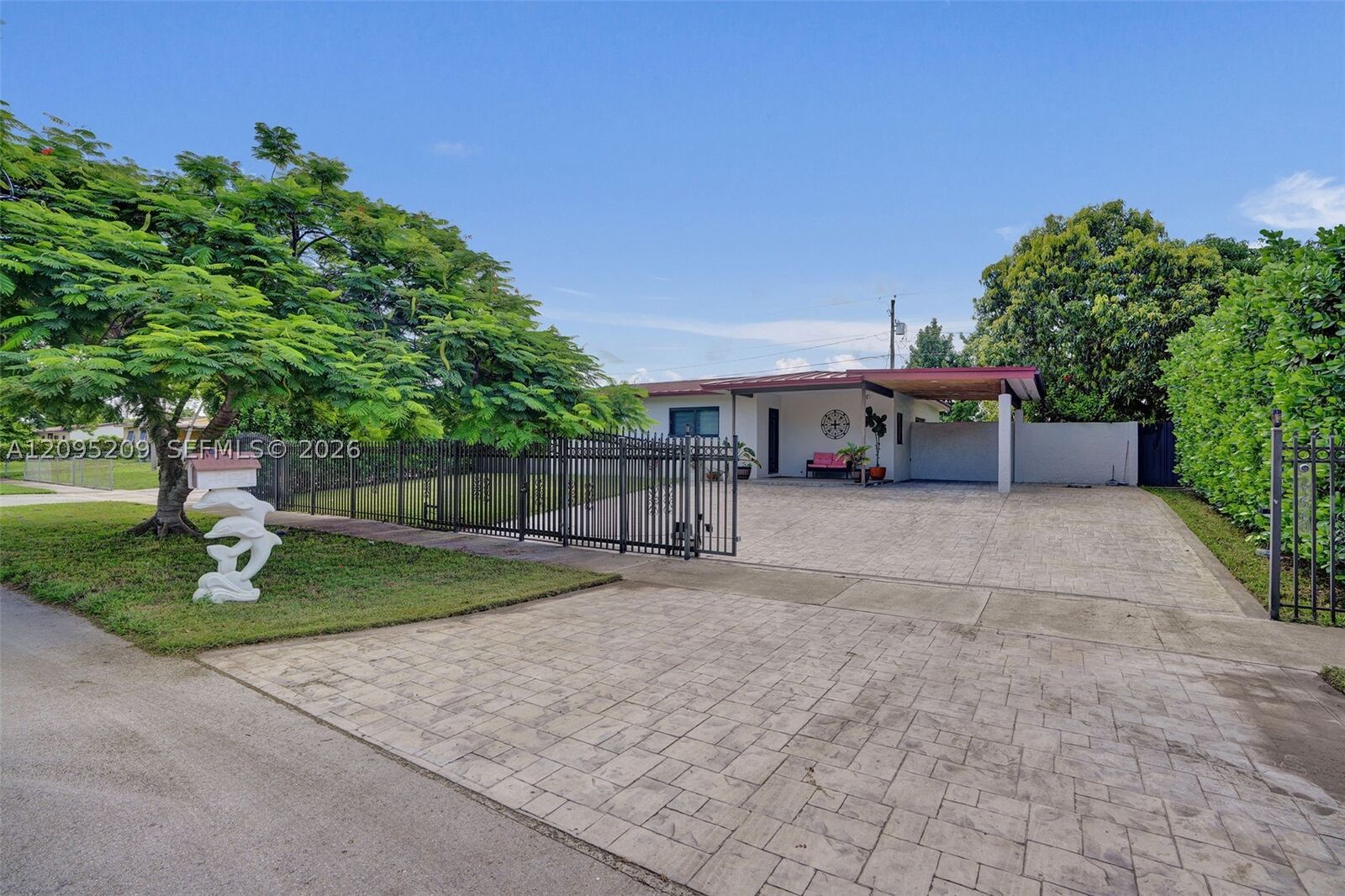 Property Photo:  11540 SW 187th St  FL 33157 