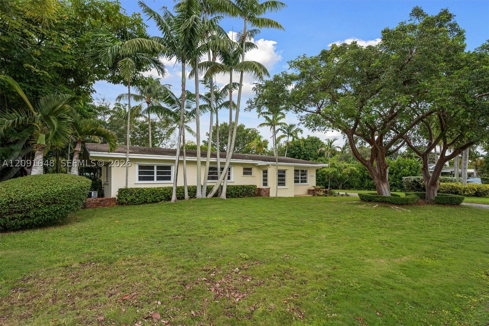 Property Photo:  13820 SW 74th Ct  FL 33158 