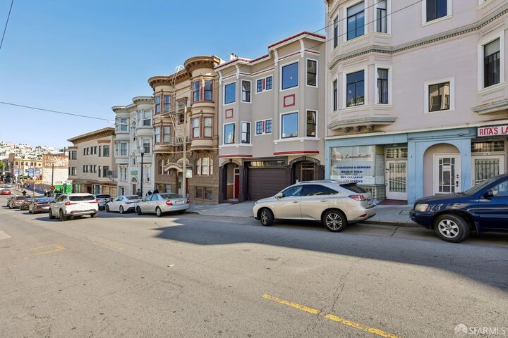 Property Photo: 735 Union Street CA 94133