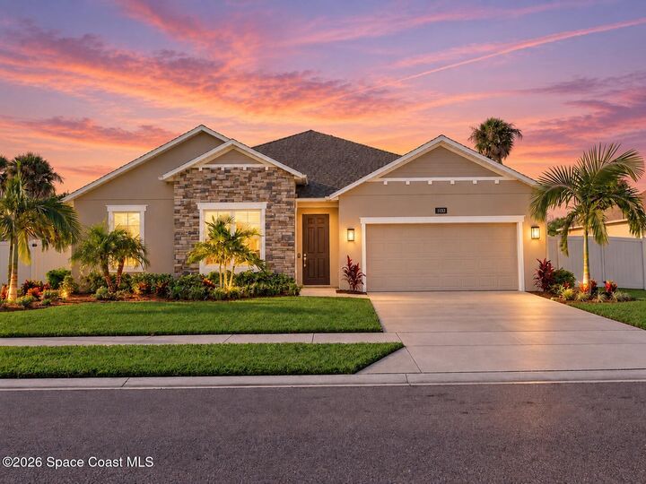 Property Photo:  1132 Killian Drive NE  FL 32905 