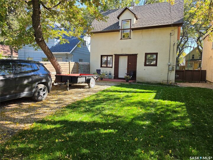 Property Photo: 1346 Rae Street SK S4T 2C3