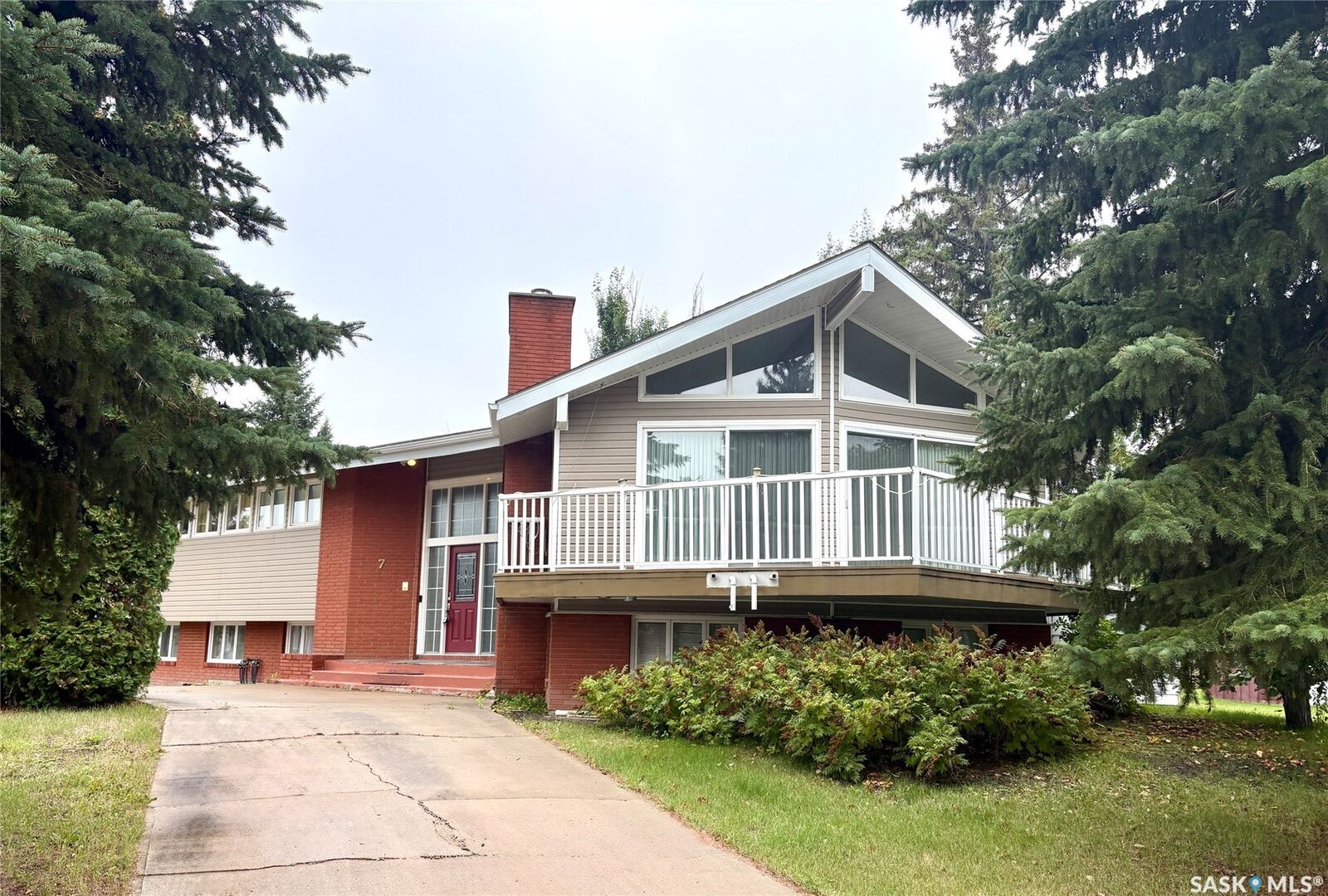 Property Photo:  7 Driftwood Crescent  SK S3N 2P9 