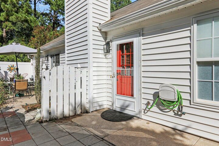 Property Photo:  622 Ashford Lane  NC 27713 