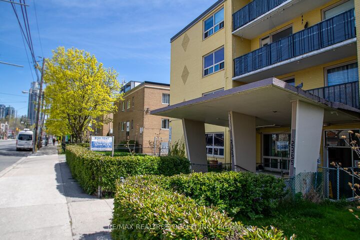 Property Photo:  2355 Lake Shore Boulevard W 303  ON M8V 1C1 