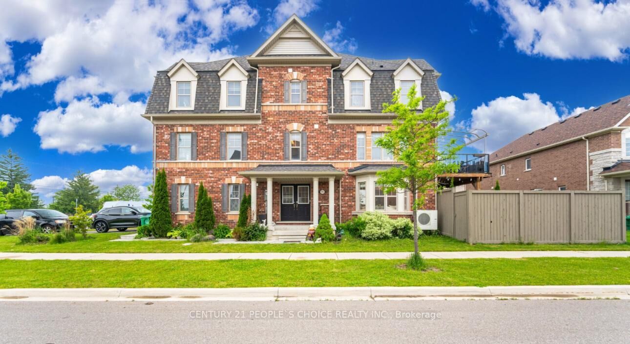 Property Photo:  70 Hogan Manor Drive Upper  ON L7A 4V3 