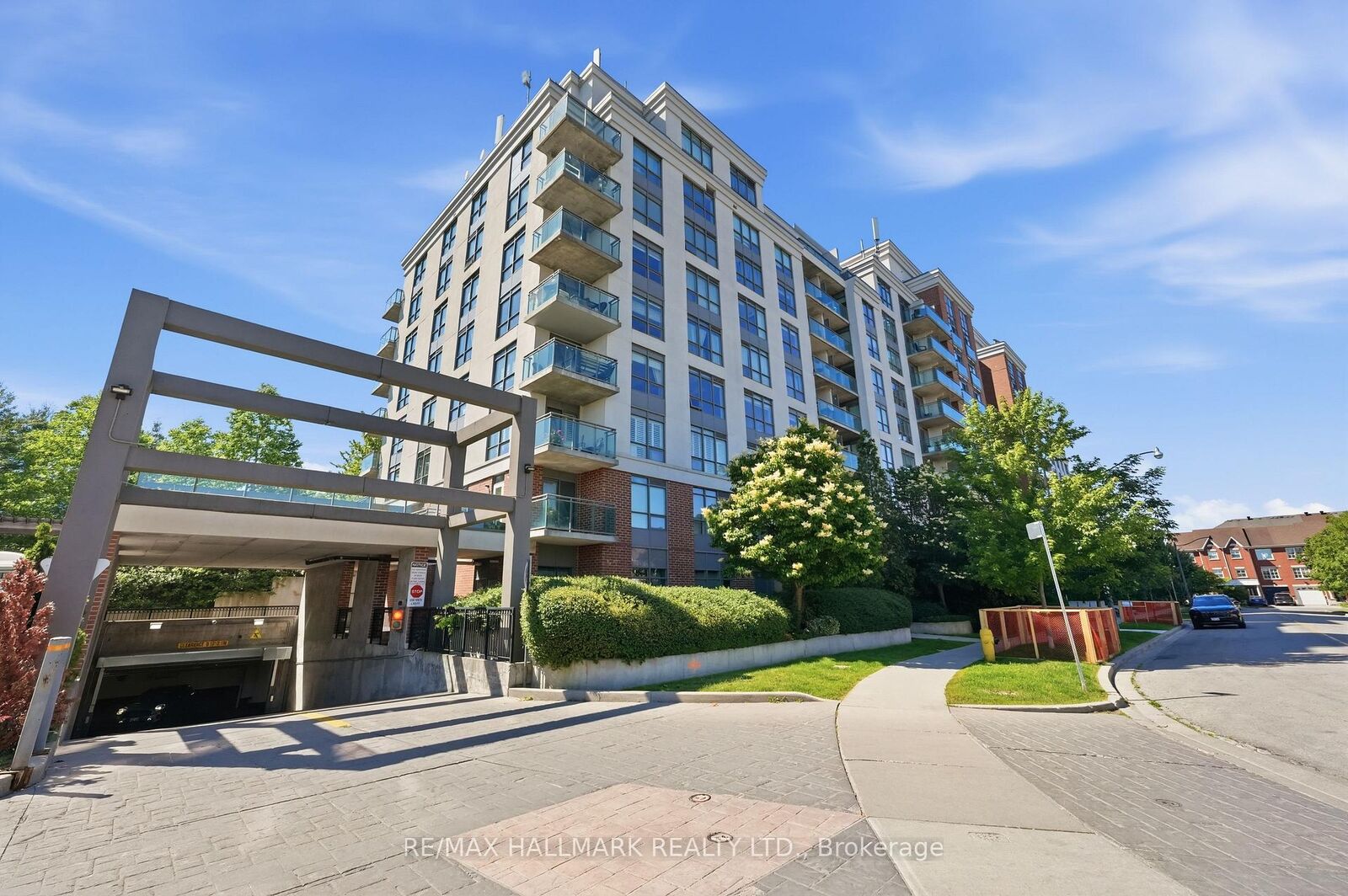 Property Photo: 120 Dallimore Circle 417 ON M3C 4J1