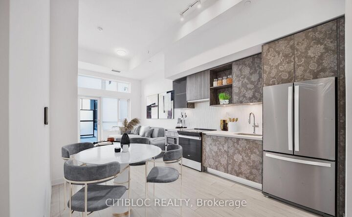 Property Photo:  405 Dundas Street W 108  ON L6M 4M2 