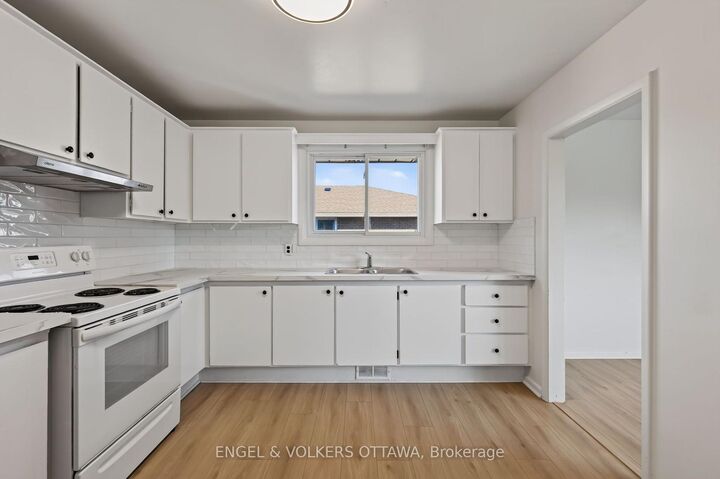 Property Photo:  1132 Clyde Avenue B  ON K2C 1Y2 