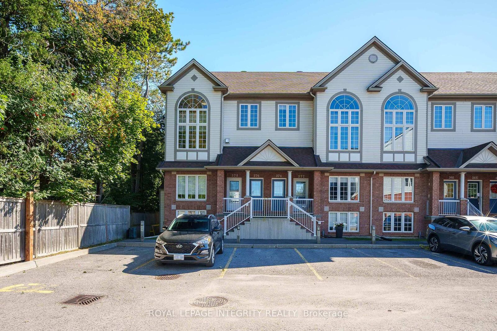 Property Photo:  376 Wiffen Private 20  ON K2H 1G4 