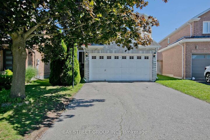 Property Photo:  22 Taos Court  ON L4C 0G5 