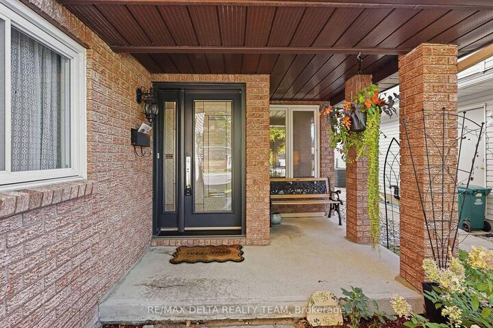 Property Photo: 7004 Notre Dame Street ON K1C 1H7