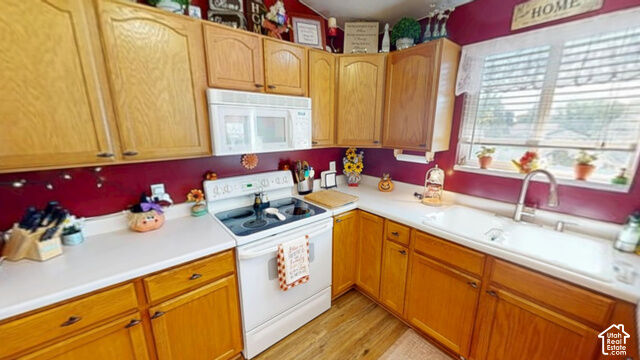 Property Photo: 288 E 1375 N UT 84041