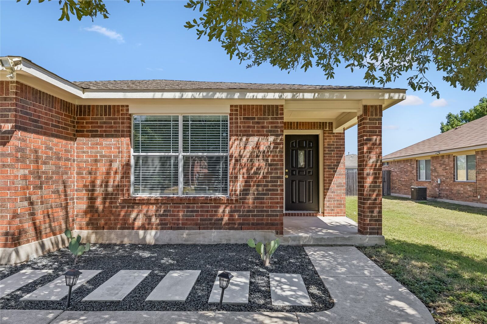 Property Photo:  505 Washington Square Drive  TX 78641 
