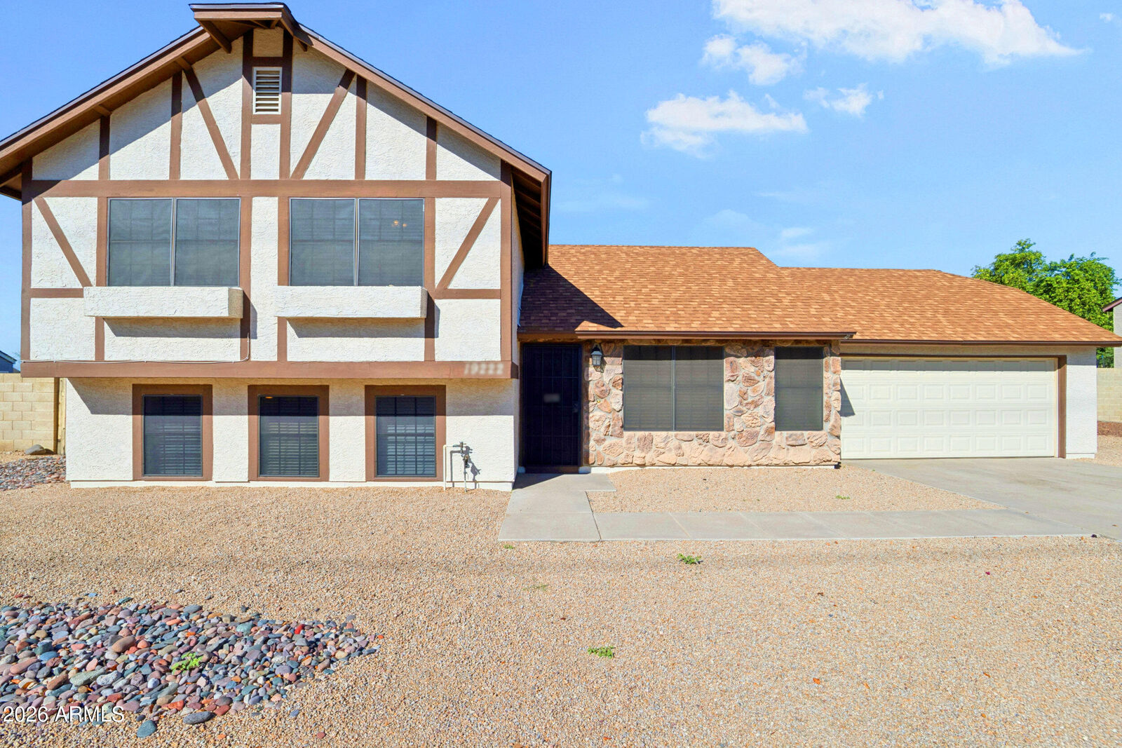 Property Photo:  19222 N 12th Street  AZ 85024 