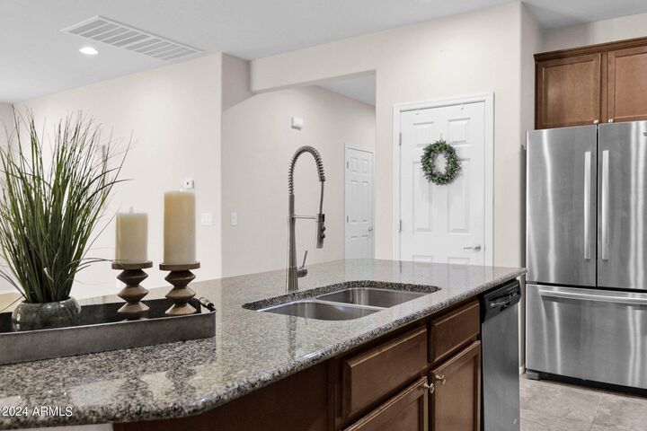 Property Photo:  3624 E Sexton Street  AZ 85295 