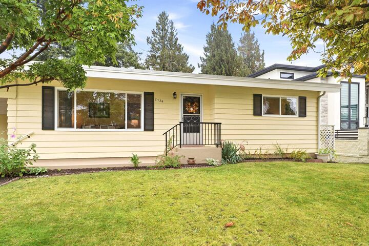 Property Photo:  2136 Sherwood Crescent  BC V2T 1B8 