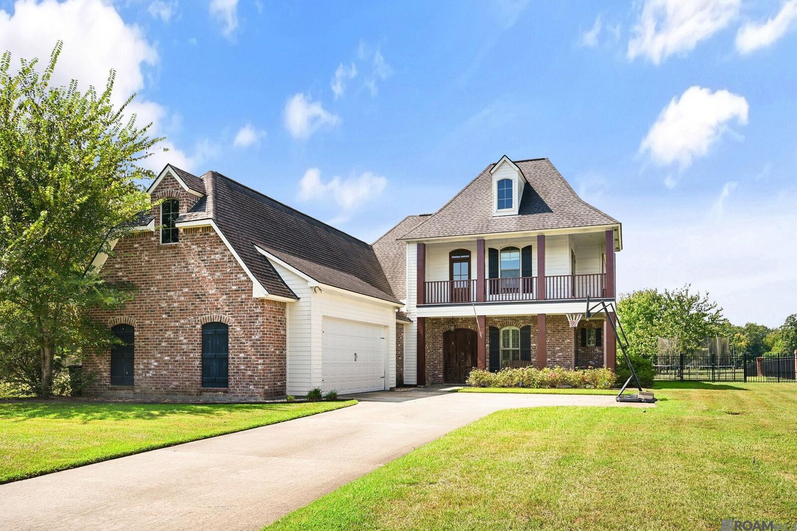 Property Photo: 22819 Beaver Creek Blvd LA 70791
