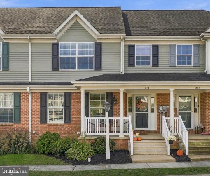 Property Photo:  256 Cool Creek Way  PA 17602 