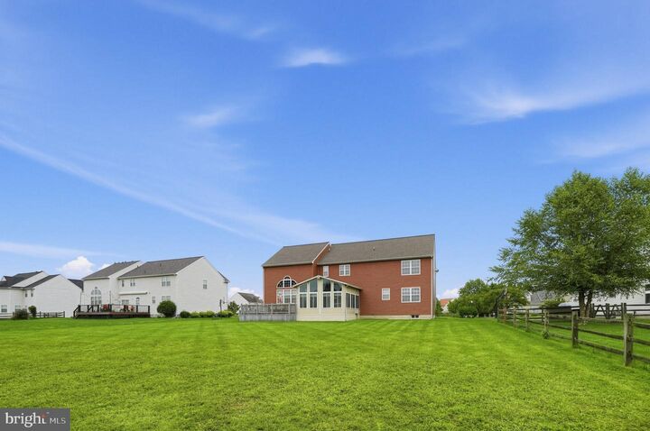 Property Photo:  111 Amberwood Drive  DE 19701 