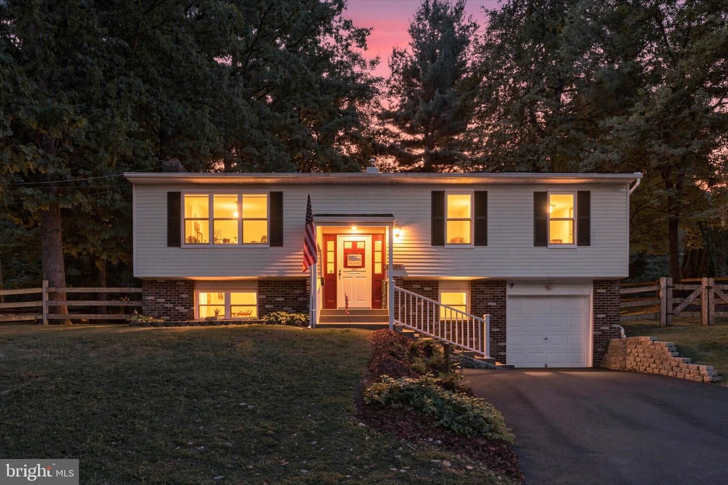 Property Photo:  1024 Oak Street  PA 19320 