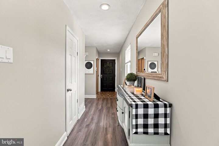 Property Photo: 89 Queens Circle PA 18914