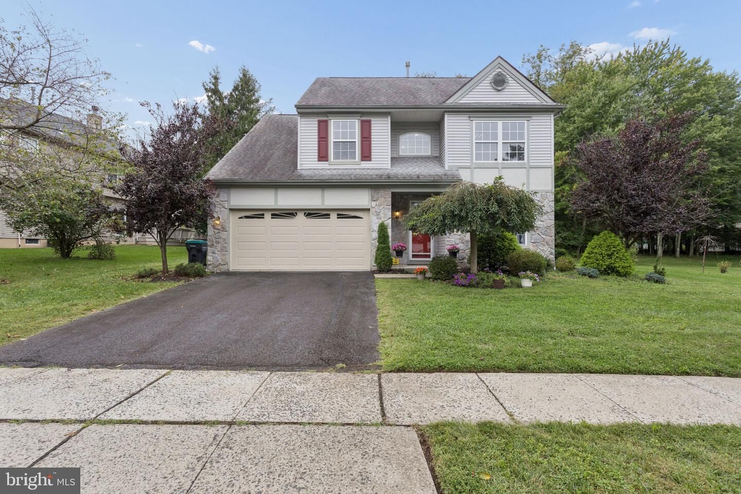 Property Photo:  6 Harvard Circle  NJ 08540 