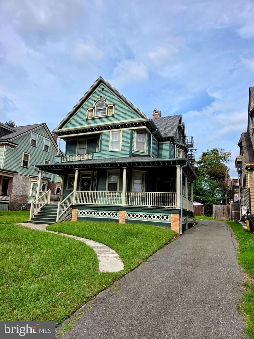 Property Photo:  912 Riverside Avenue 1  NJ 08618 