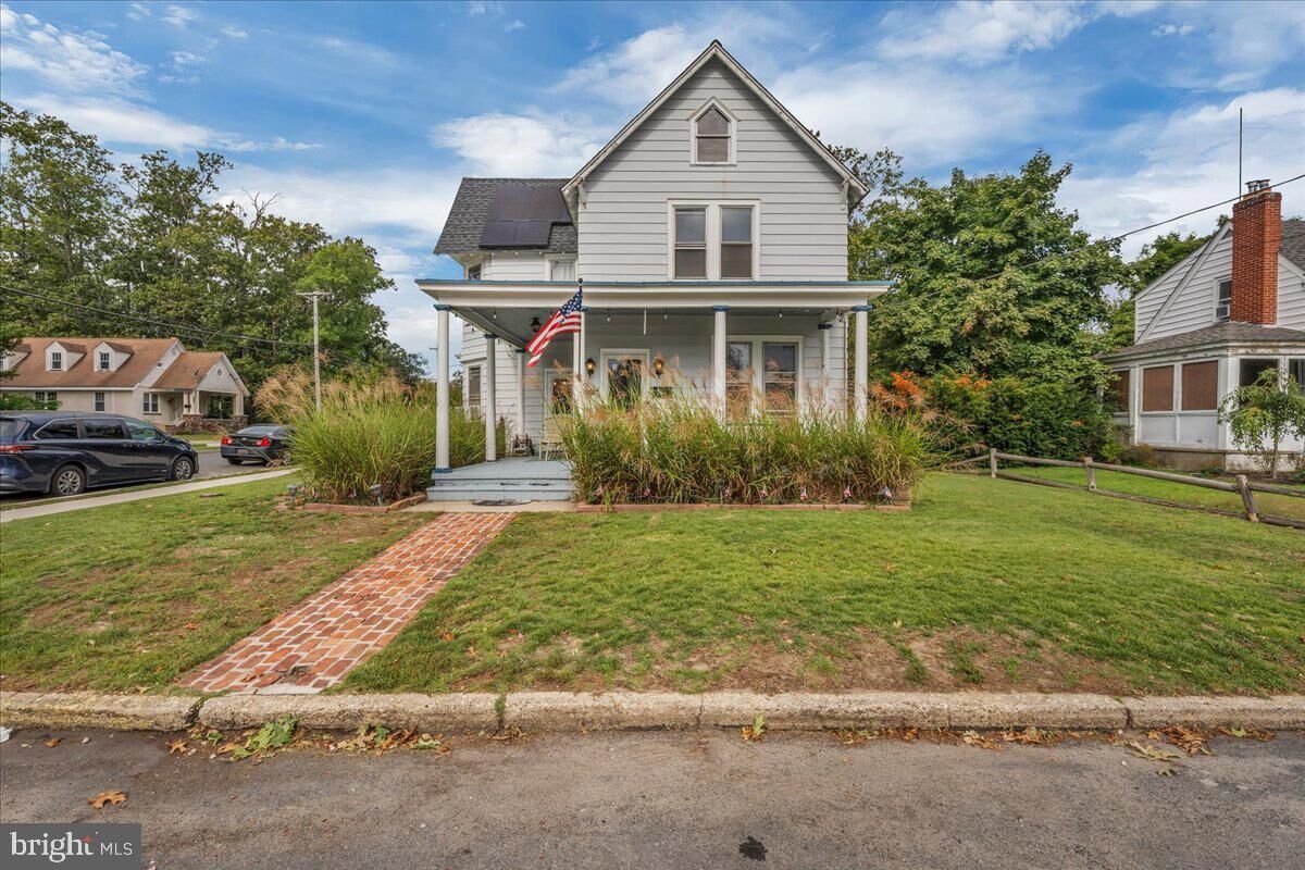 Property Photo:  301 Farragut Avenue  NJ 08330 