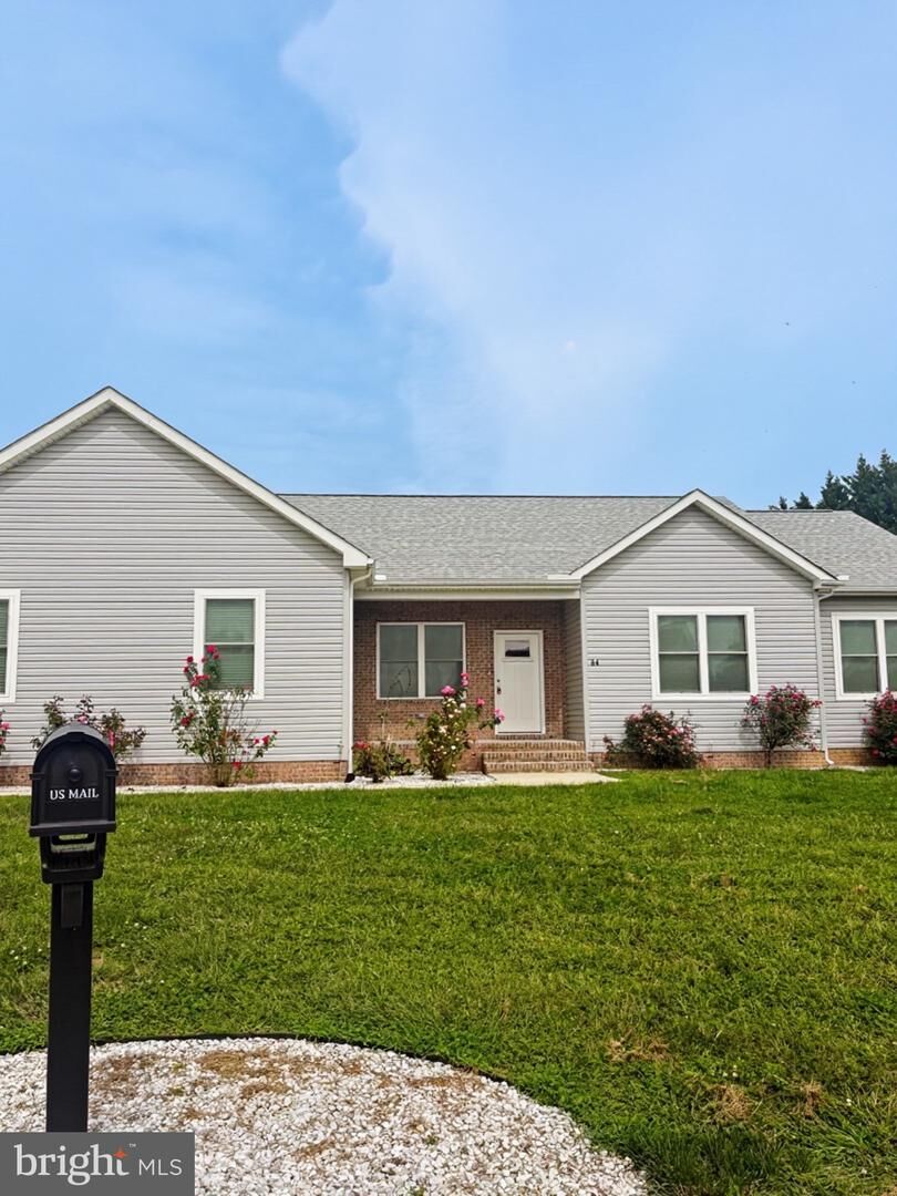 Property Photo: 64 Glenoak Court DE 19934
