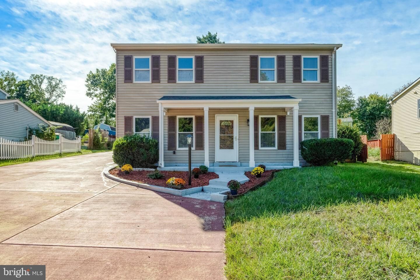 Property Photo:  14460 Silverdale Drive  VA 22193 