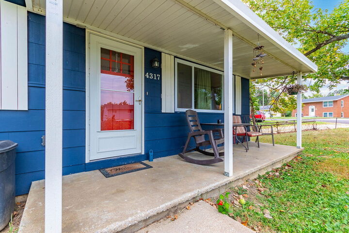 Property Photo: 4317 Stevendave Dr MO 65202
