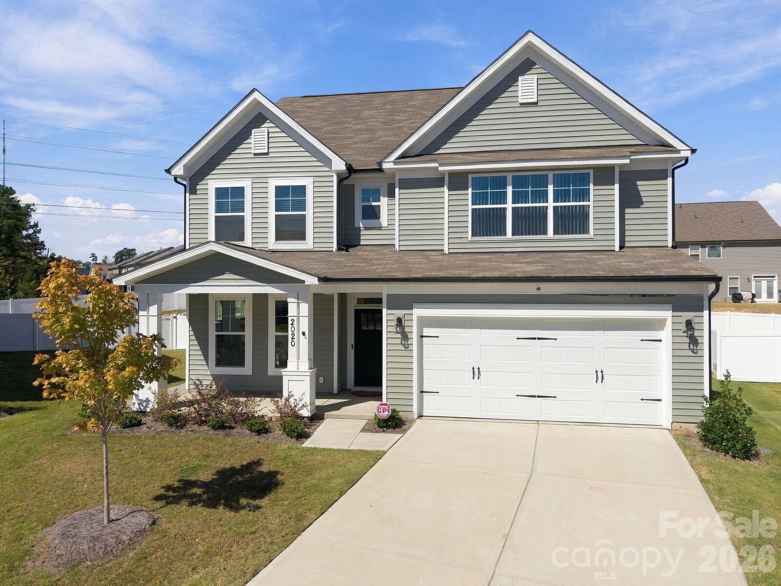 Property Photo:  2020 Embassy Court  NC 28213 