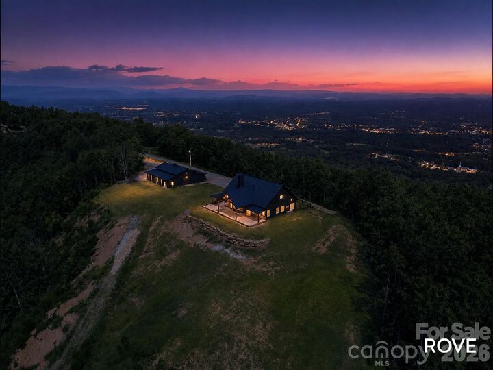 Property Photo:  3752 Mountain Vista Drive  NC 28655 