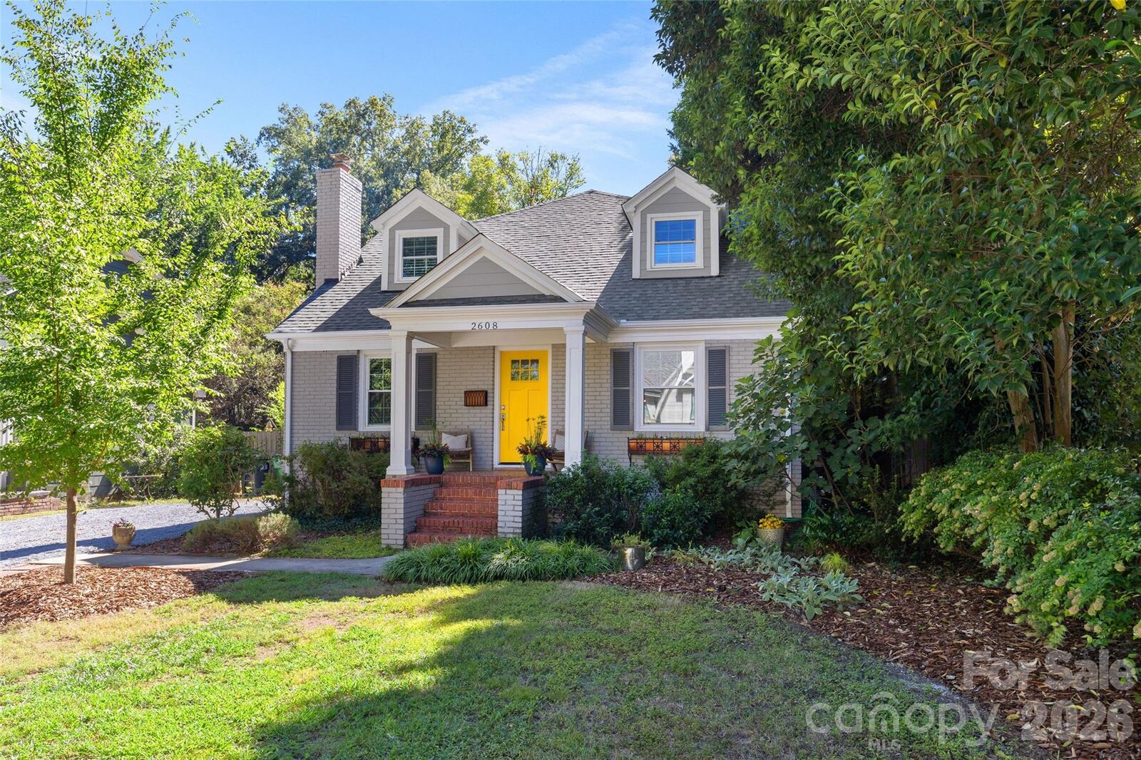 Property Photo:  2608 Shenandoah Avenue  NC 28205 