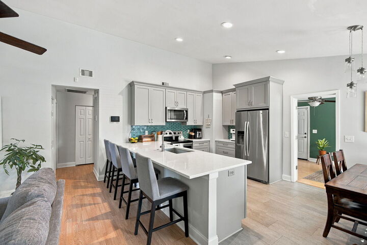 Property Photo:  1083 Oakcrest Drive  SC 29412 