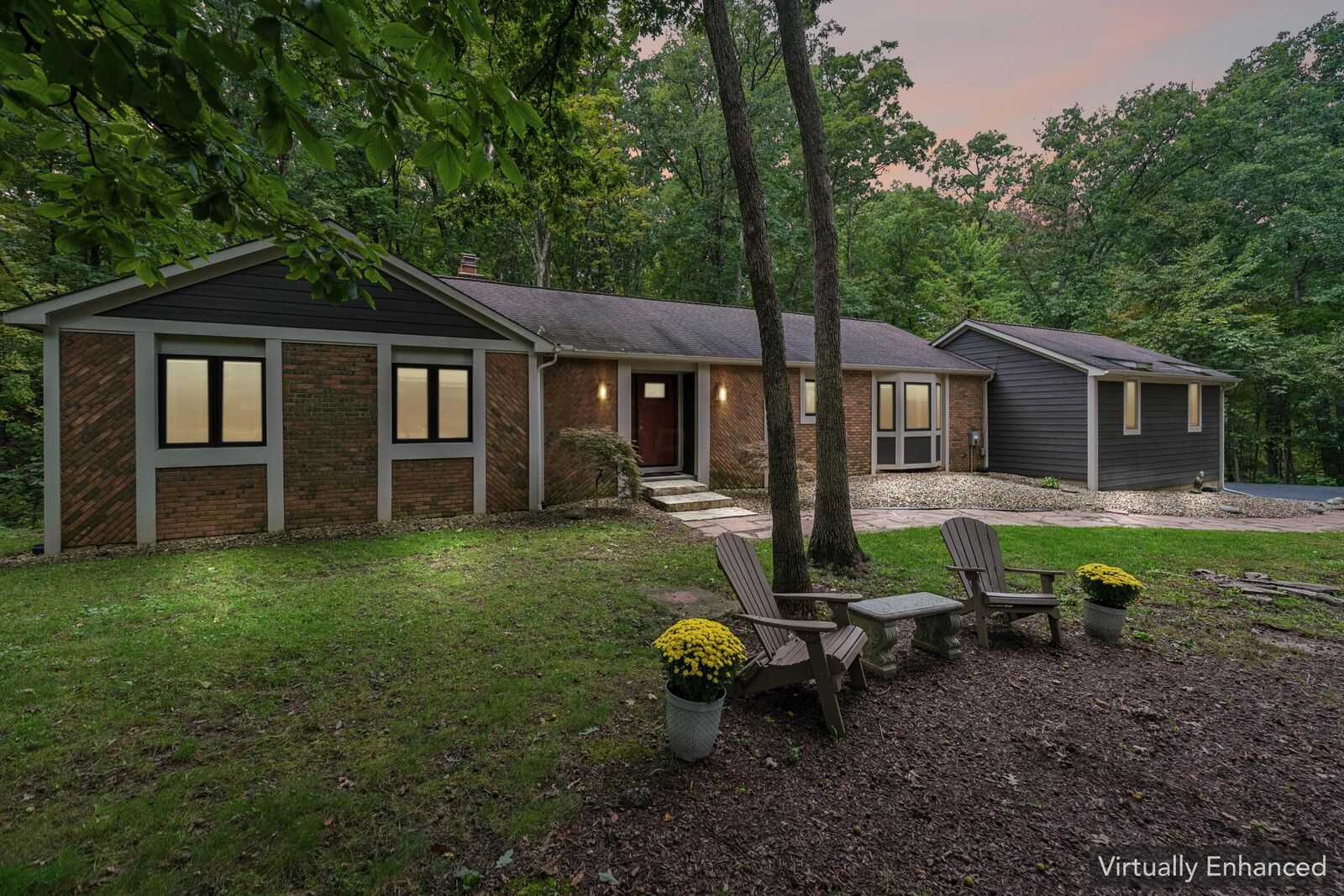 Property Photo: 9430 Robinhood Circle OH 43082