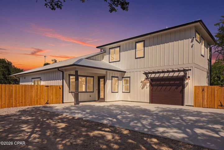 Property Photo:  178 Belaire Drive  FL 32413 