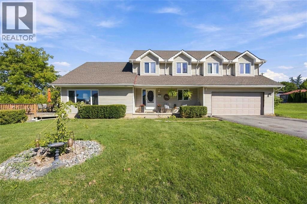 Property Photo:  54 Napoleon Street  ON N0N 1M0 