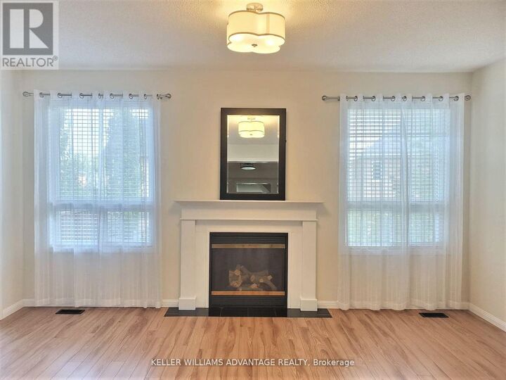Property Photo: 3827 Janice Drive ON L5M 7Y6