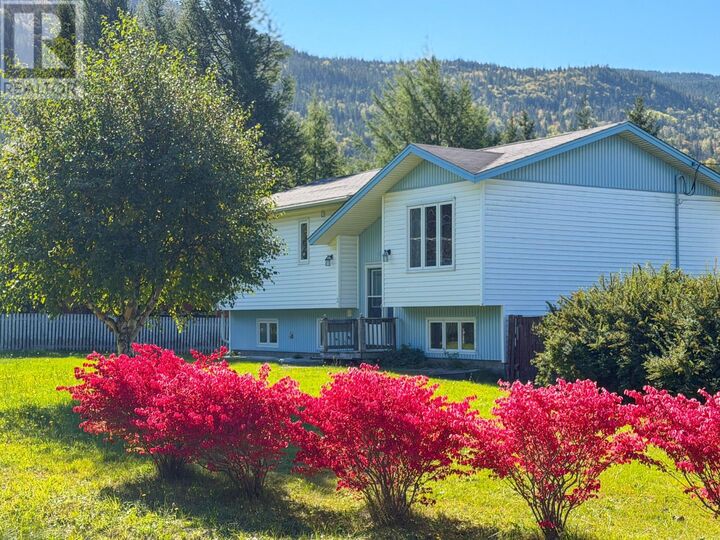Property Photo: 2 Roberts Drive NL A2H 2N2