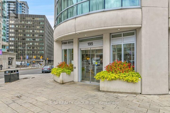 Property Photo:  195 South Besserer Street South 909  ON K1N 0B6 