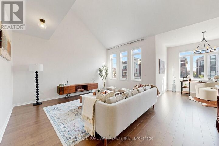 Property Photo:  112 Ness Drive  ON L4S 0K7 