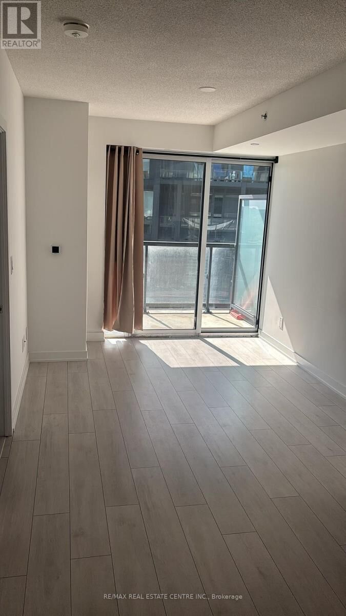 Property Photo:  3200 Dakota Common B702  ON L7M 2A7 