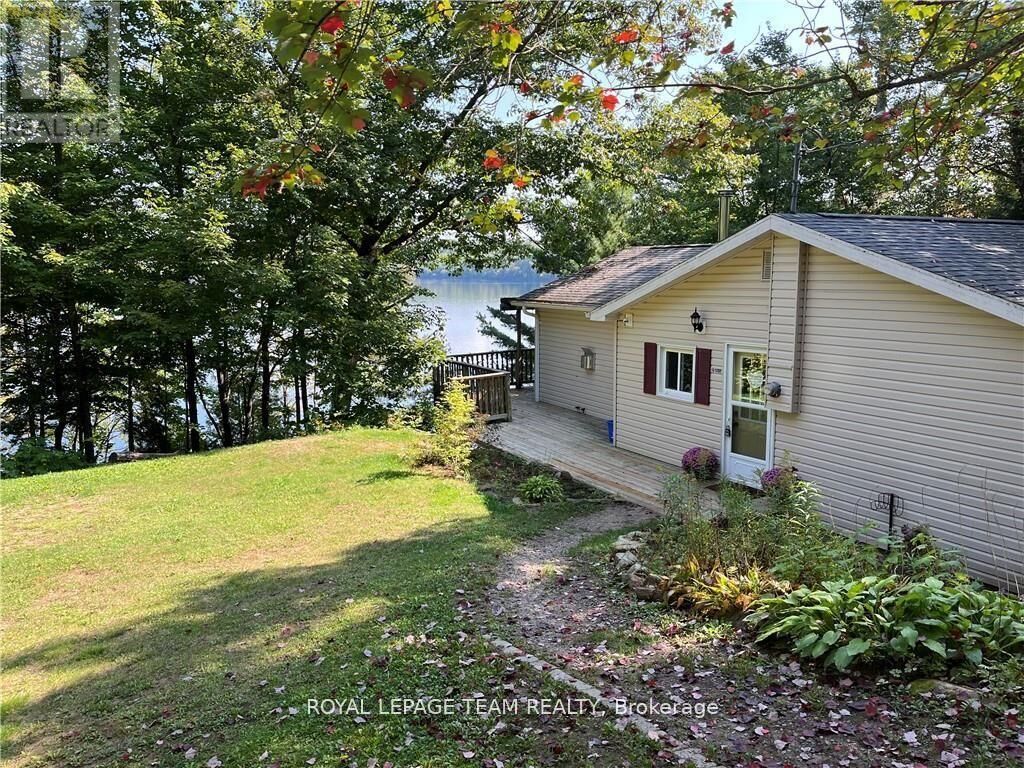 Property Photo:  1862 River Road  ON K0J 1B0 