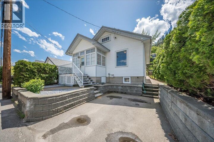 Property Photo:  426 Austad Lane  BC V1R 3K6 