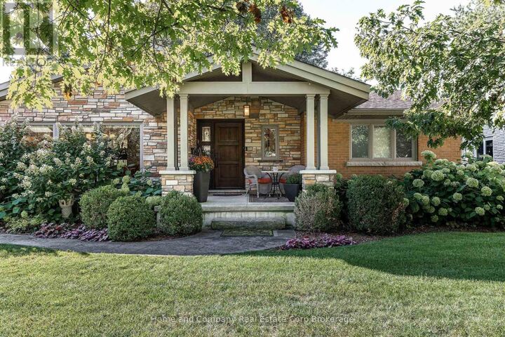 Property Photo:  454 Rogers Avenue  ON N4X 1B5 
