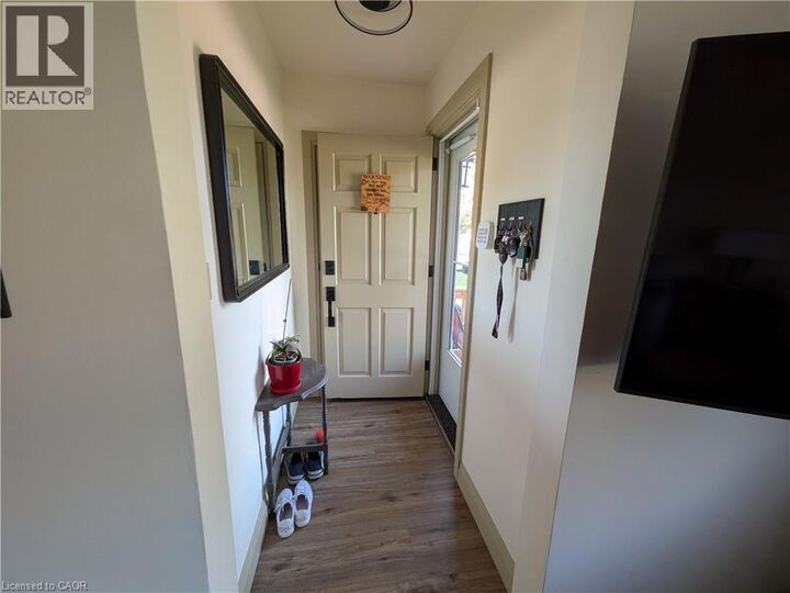 Property Photo:  487 Scholfield Avenue North  ON L3B 1N3 